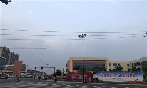 Alto palo llevado poste ligero comercial, inundación galvanizada postes ligeros Q235 de la inmersión caliente