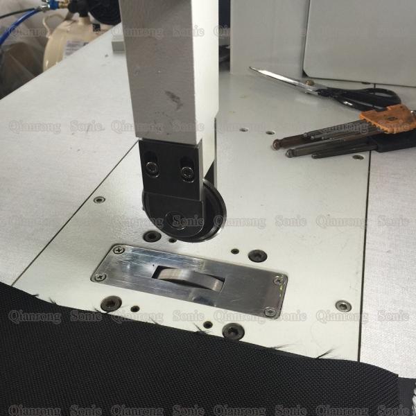 Резать ультразвуковую не сплетенную швейную машину сумки для материалов ткани ПУ ТК ПВК