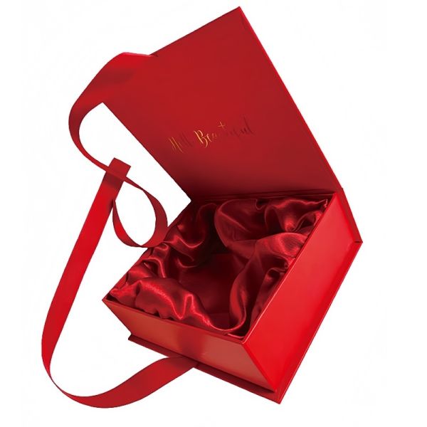 High End Red Makeup Subscription Boxes Tactile Paper Ribbon Flip Cover