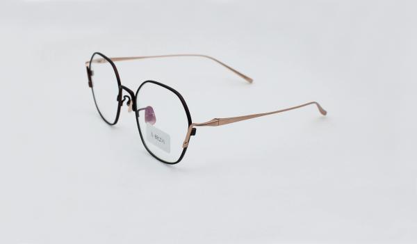 Fashion Womens Eyeglass Frame pure Titanium Super high quality 2019 new designer