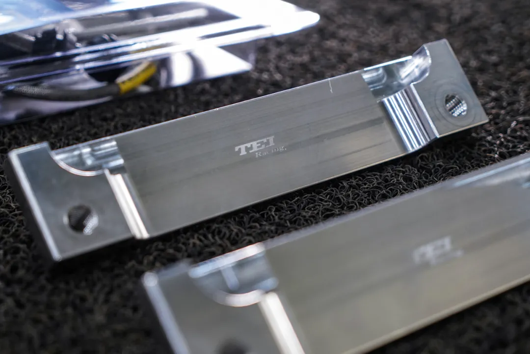 Kit de travagem frontal grande 6 Calibre de pistão com rotor 378x32mm BBK sistema de travagem automático para Audi A4b9 19 polegadas carro borda