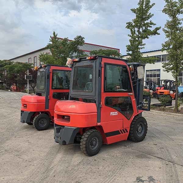 Orange 2.5 Ton Forklift Diesel Chinese Engine FFL Mast Diesel Operated Forklift