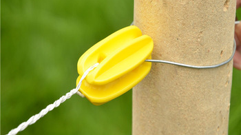 Белые / Черные / Желтые пластиковые изоляторы в форме яйца Ультрафиолетоустойчивые