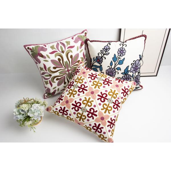 18*18inch Customized Pattern Decor Pillows Classic Design Full Cover Towel  Embossed Embroidery Pillows for Living Room
