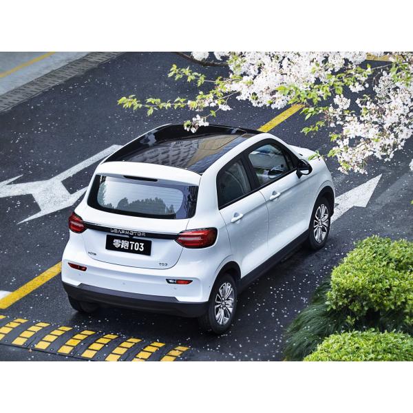 5 Doors 4 Seater Mini EV Cars White Color Reliable Battery Quality