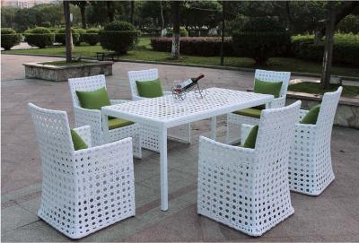 YLX-RN-064 White PE Rattan Single Sofa with Cushion for Outdoor and Indoor Used