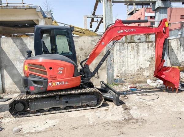 KX 163 Original Paint Second-hand 6 Ton Kubota Excavator with 0.22m3 Bucket Capacity