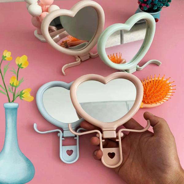 Lady Dressing Heart Shaped Pocket Adjustable Makeup Compact Mini Mirror with Qualit
