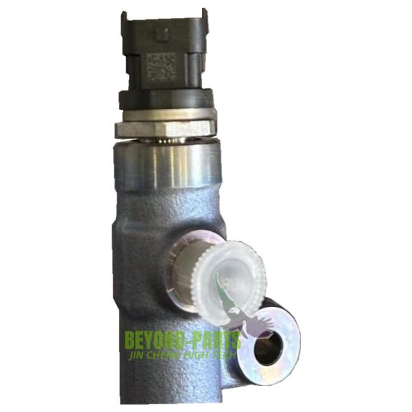 EC EC210B Excavator Parts D6E Engine High Pressure Common Rail Pipe VOE20798896