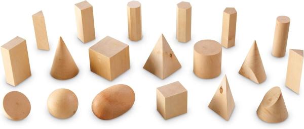 Des solides géométriques en bois, des formes en bois pour enfants, des jouets Montessori