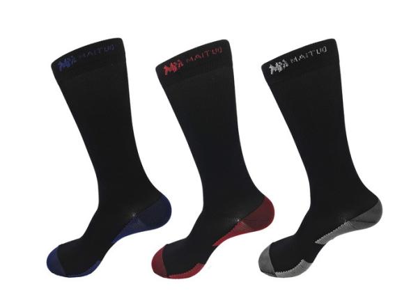 Eco Friendly Leg Pressure Socks Nylon Compression Stockings With Sweat Absorbent Material