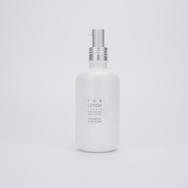Multifunctional Cosmetic Plastic Bottle with Lotion Pump in Matte or Shiny Finish Customizable Color and 50/80/100ml Capacity