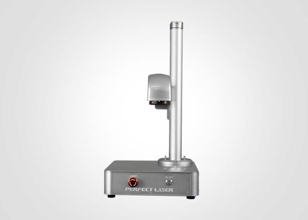 máquina Desktop de 20W Mini Fiber Laser Marking Engraving para o plástico do PVC