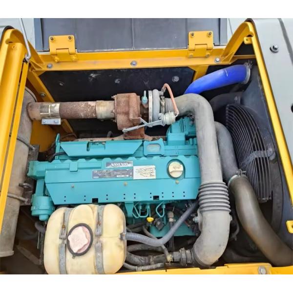 Vollvo 210D de segunda mão de 123 kW de potência com motor Vollvo D5E 22800kg Em bom estado