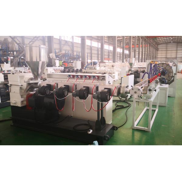 Máquina de extrusão de tubos de PVC de mangueira de jardim transparente macia Linha de produção SJ75/28