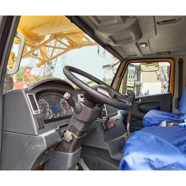 QY130K Tadano Truck Crane Equipped with Eaton Hydraulic Valve