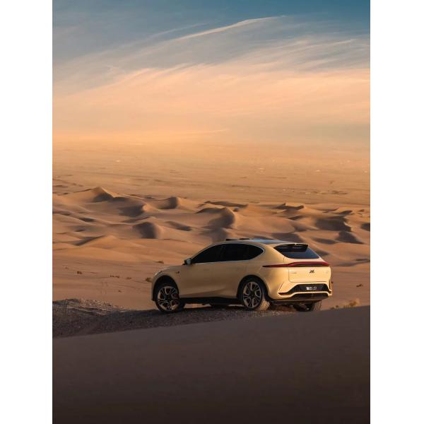 5 puertas 5 asientos Zhiji LS7 Elite RWD 20 pulgadas neumáticos SUV Ev Car Batería eléctrica recargable NEDC Alcance 602km Alta velocidad 200km/h