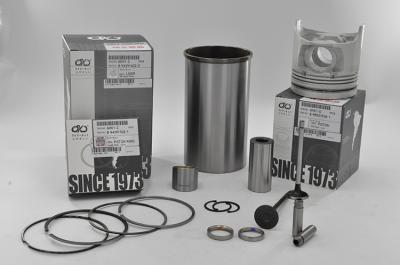 6HK1 Isuzu Engine Parts Engine Overhaul Kit Piston Set Liner Kit 6 Cyls