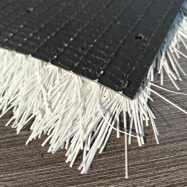 Césped artificial deportivo personalizable de 50 mm con color blanco en 5/8 Gaage y 8000 Dtex