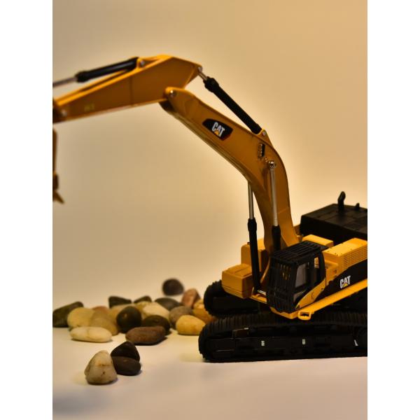 DM Carter CAT385C модель экскаватора из сплава машиностроение машиностроение автомобильное моделирование металлические украшения