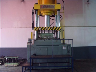 Изготовление деталей из глубоких алюминиевых коробок с сертификатом ISO9001 2008