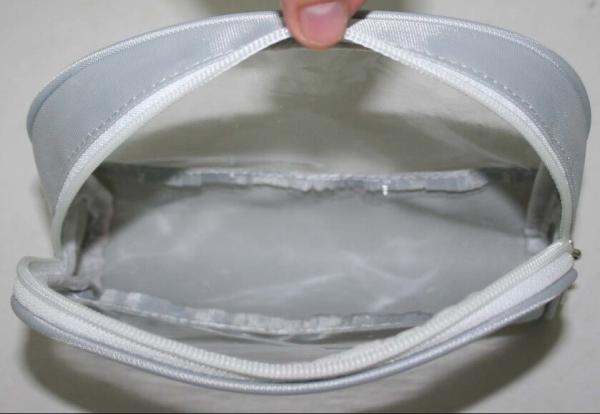 Clear PVC Plastic Cosmetic Organizer Bag With Zipper For Storage Customized