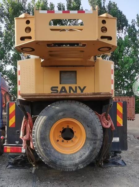 2020 Grue de camion mobile à vendre 300 tonnes Source directe Hauteur maximale de travail 81 mètres