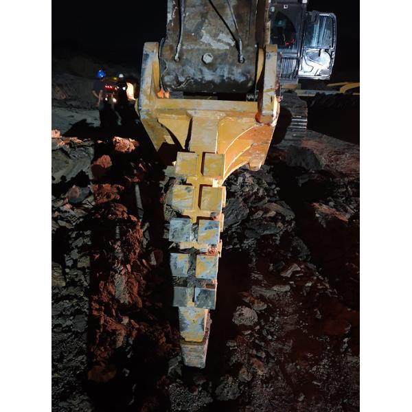 Q355B Heavy Rock Boom Arm For Excavator PC450 ,  Excavator Heavy Boom