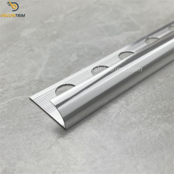 Tolerance 0.1mm Curved Metal Tile Trims Bright Silver Edge Corner 、
