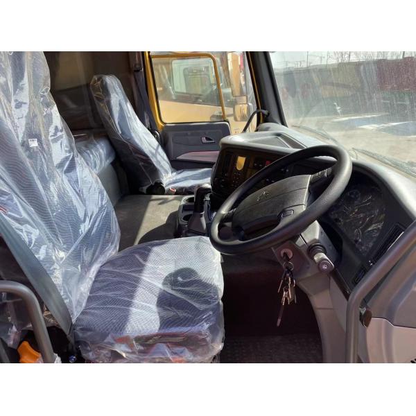 Howo Sino Truck 2023 Желтый цвет 6*4 Режим привода Weichai 380hp Правый руль совершенно новый