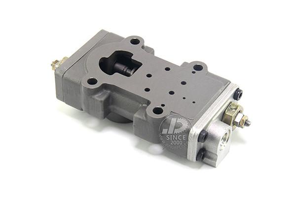 HITACHI HPV0102 Excavator Hydraulic Pump Regulator EX200-5 ZX200