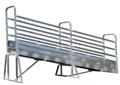 Metal Cattle Loading Ramp Double Swing Access Gates Heavy Duty Ladder