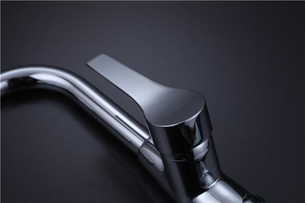 Brass Body Basic Kitchen Faucet Deck Mounted Mixer Rotate Water Outlet Polished