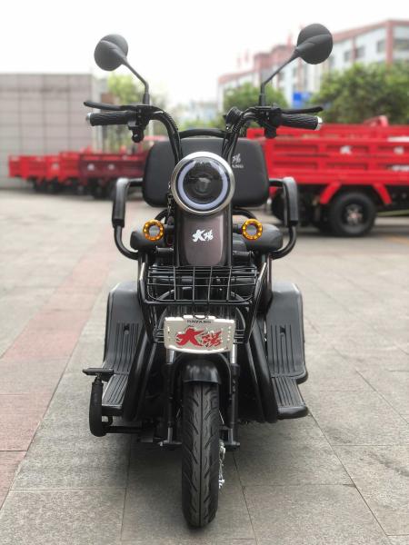 Triciclo de motocicleta ambiental para lazer adulto a partir de 1950mm*800mm*1050mm