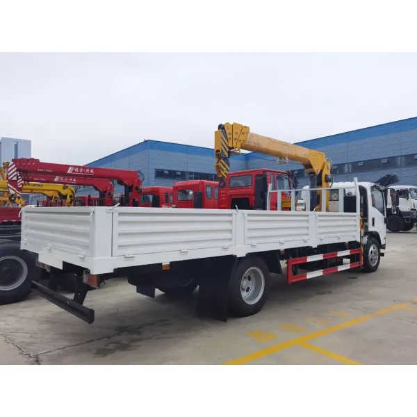 Isuzu 4X2 Drive 5 ton Truck Mounted Crane