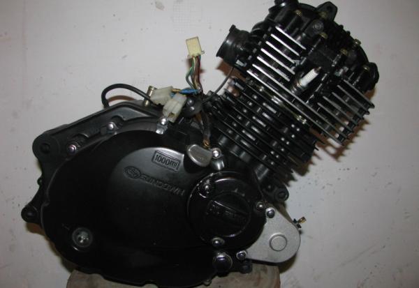 GXT200 Motocross GS200 Engine Black Electric Start Motorcycle Engine Parts QM200GY-B