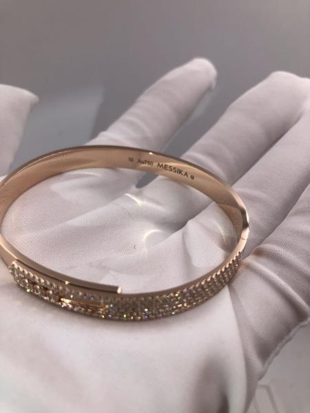  18K Gold Bracelet with Moveable  3 Diamond