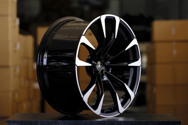 22X11 Forged Alloy Wheels 22 Inch 23 Inch Customized Rims For URUS