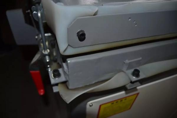 Furniture machine for compressing pvc on doors or cabinets/Vacuum Membrane Press
