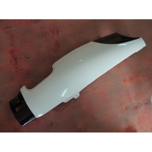 Curved Surface Side Corner Panel 1654815912 Beside Headlight Plastic Material