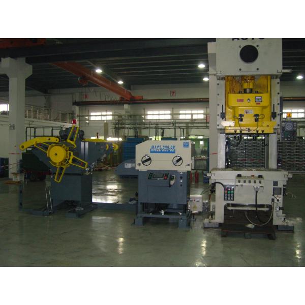 5000 Кг веса Декоилер катушки и раскручивателя, погрузочно-разгрузочного оборудования МАК2-300СС катушки