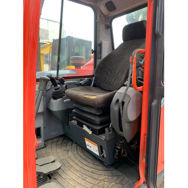 8000 KG Kubota185-3 Excavateur avec une capacité de seau de 0,35m3 et une construction en acier doux