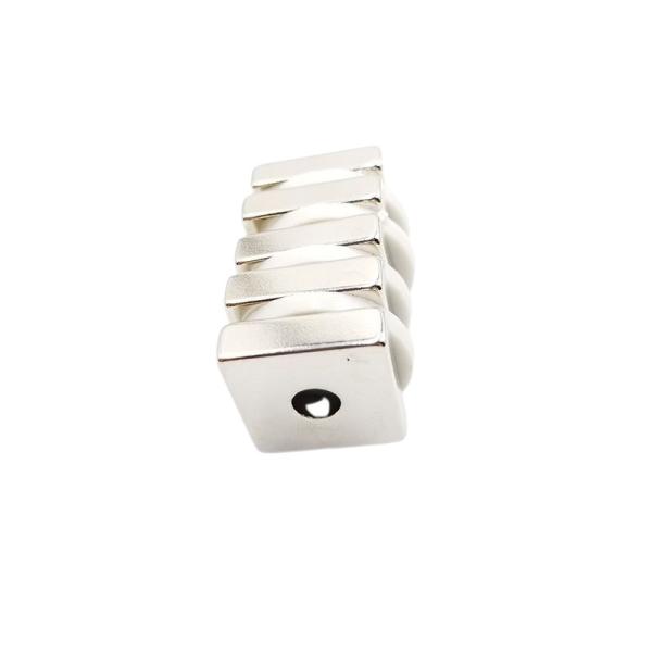 Strong Iron Boron Sintered Neodymium Magnet N35 Corrosion Resistance