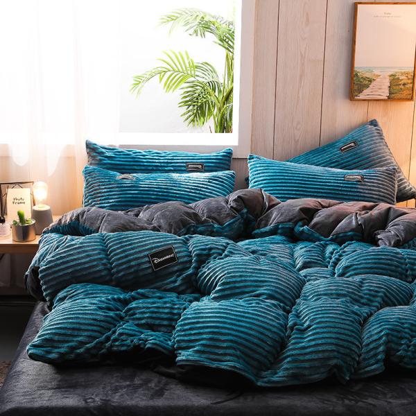 Autumn and Winter Thickened Bedding Set Coral Velvet Quilt Cover Set with Pure Color