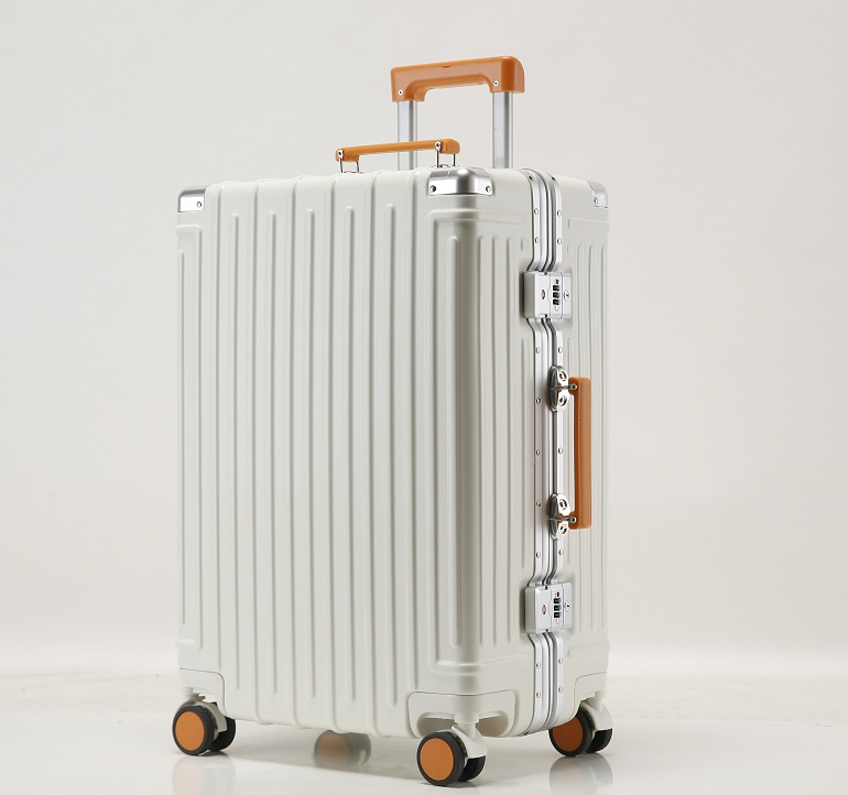 2025 Best-Selling Large Capacity Business Suitcase with PC Material, Aluminum Frame, Spinner Wheels, and TSA Lock - Unisex