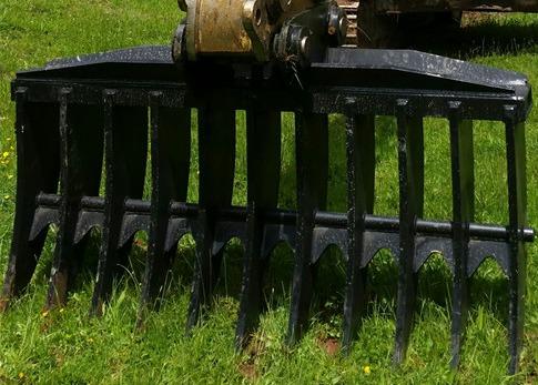 Acessório de Brush Rake Excavator da máquina escavadora do OEM para o esclarecimento de terra