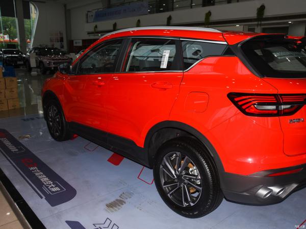 Geely Binyue Coolray Carro a gasolina Novo SUV Maunal 1.4T 1.5T Cor Vermelha