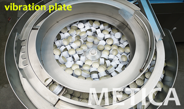 Производственная линия перевозчика маникюра разливая по бутылкам