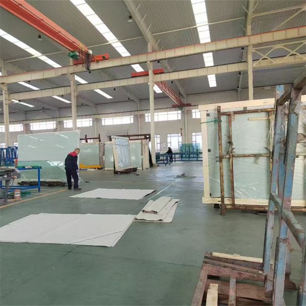 Bent Curved Tempered Safety Glass with Polished Edge for Construction Bulidings