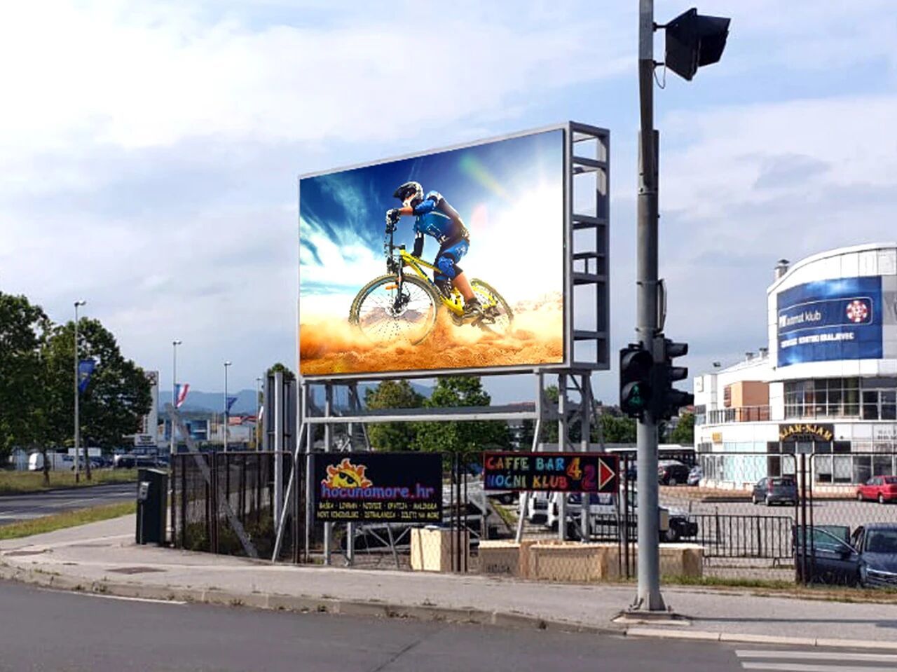 Magnesium Alloy Die Cast LED Cabinet Display 960x960mm Ultra Thin LED Display